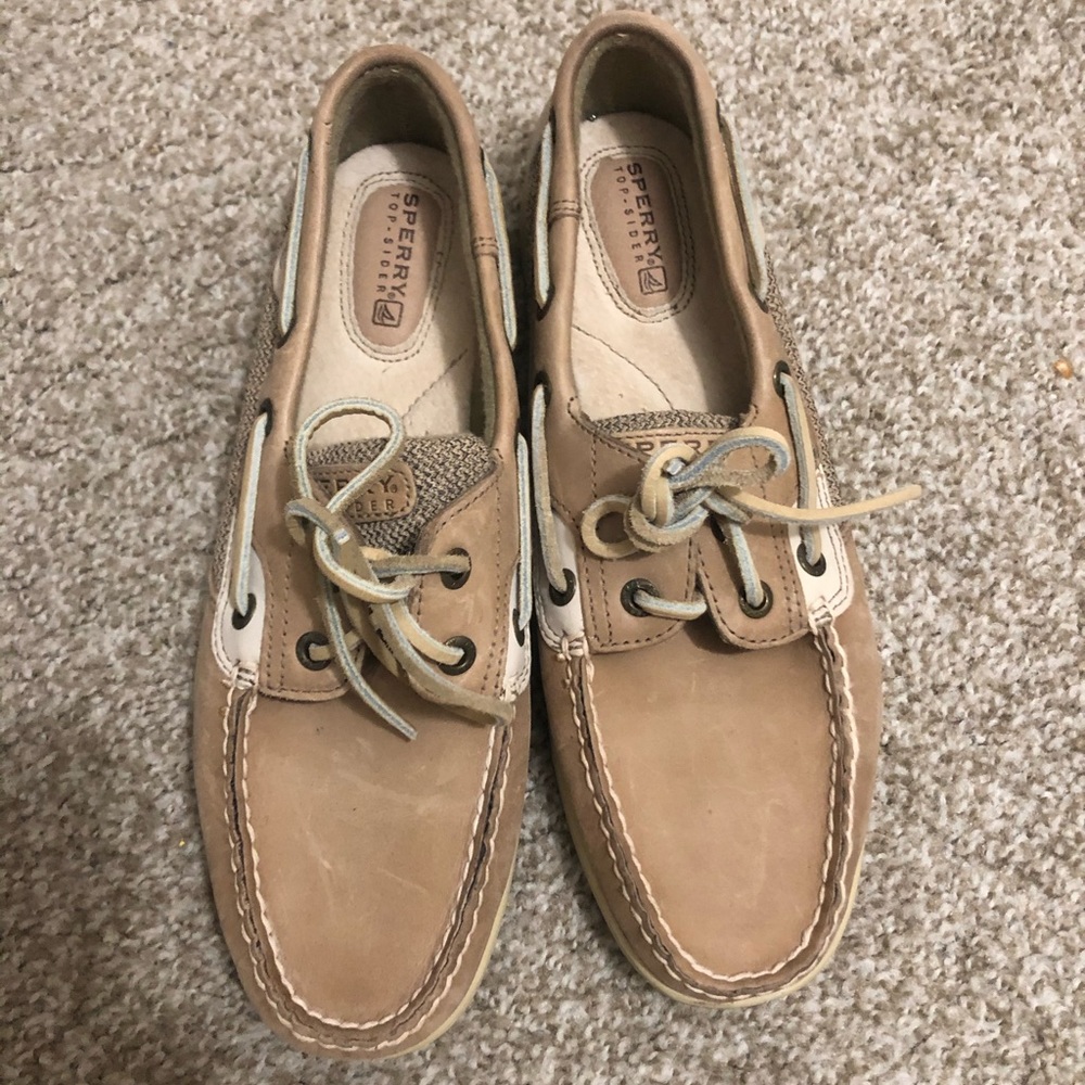 Brand new women’s Sperrys, size 8.5